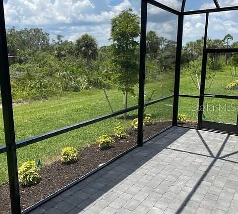 4th image of 2120 Bonito Way
