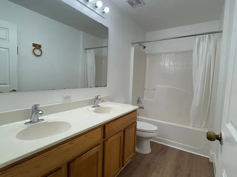 11718 Pethrick Dr — Photo 25