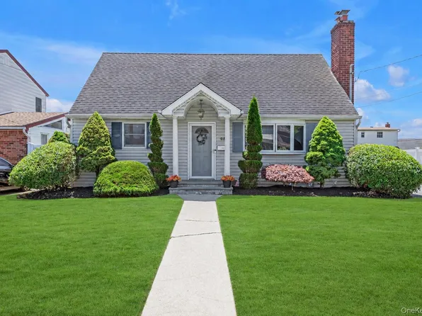 63 Lincoln Boulevard, Bethpage, NY 11714