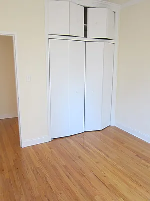 Rented by Chartwell Manhattan Realty | media 24