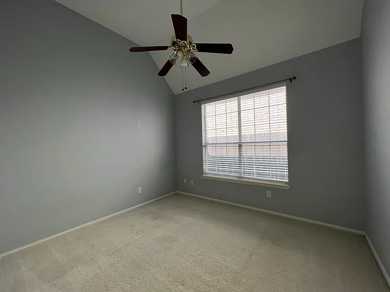 9811 Cliffside Dr — Photo 24