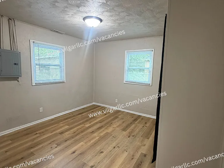 260 Van Buren St — Photo 15