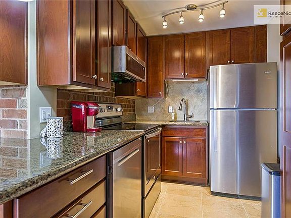 5th image of 2933 Baltimore Ave APT 401