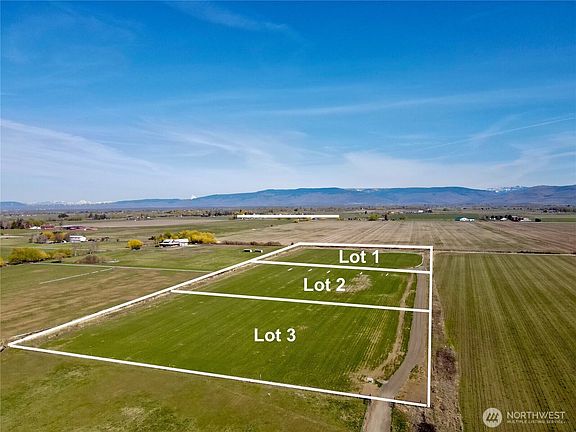 2nd image of 861 Lyons Road