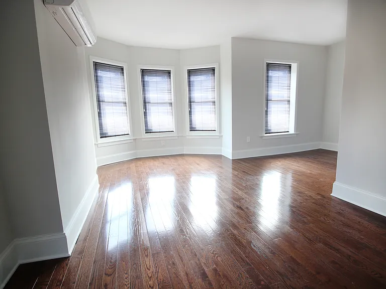 212 E Hanover St #C — Photo 9