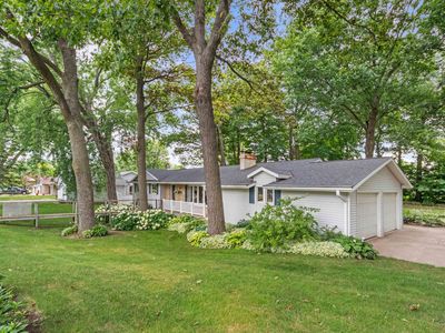 933 Alpine Dr, Green Bay, WI, 54311