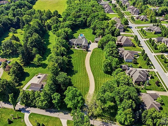 4th image of 6651 Possum Run Rd