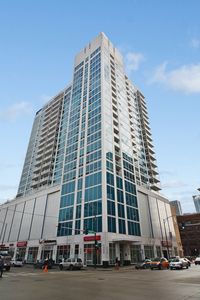 757 N Orleans St #1911, Chicago, IL, 60610