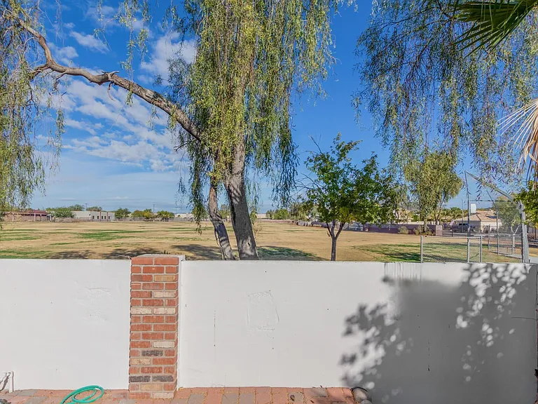 6916 W Tina Ln — Photo 23