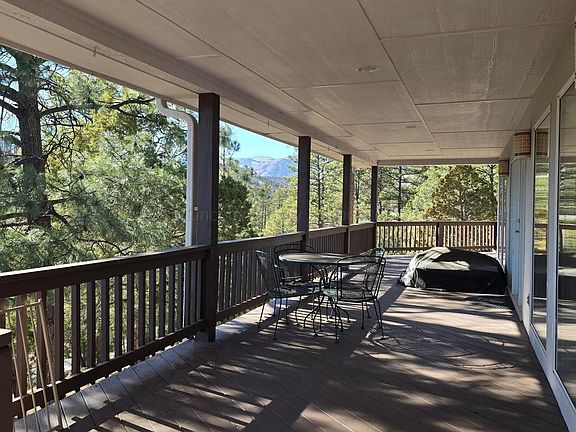2nd image of 273 Lake Shore Dr