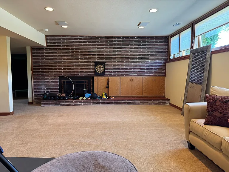 9600 Hilltop Rd — Photo 18