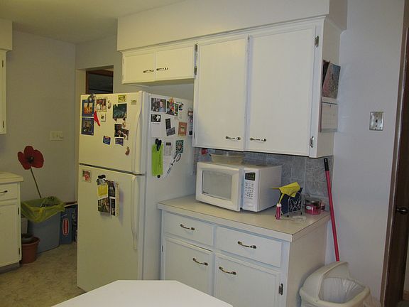 5th image of 102 Birchwood Ave