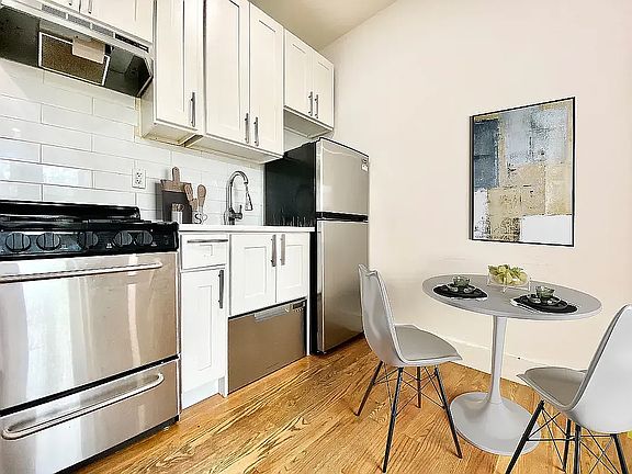 2nd image of 322 Convent Ave APT 4B