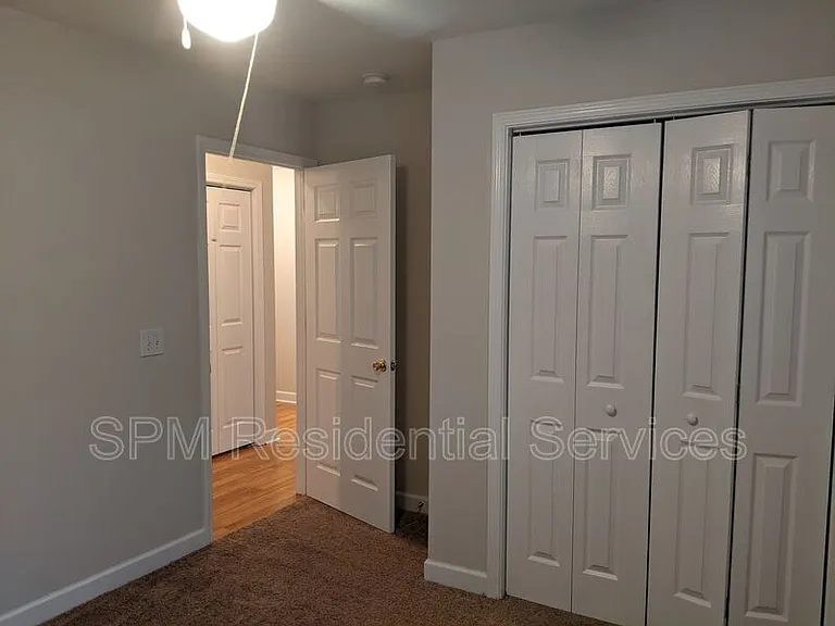 514 Foxwood Ln — Photo 13