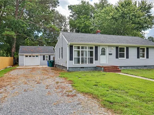 206 Pine Grove Rd, Newport News, VA 23601