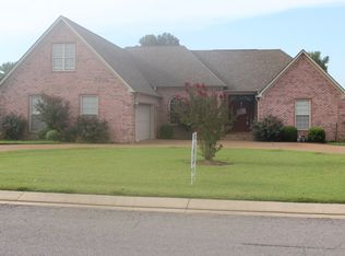 1117 Crowne Pointe Dr, Newbern, TN 38059