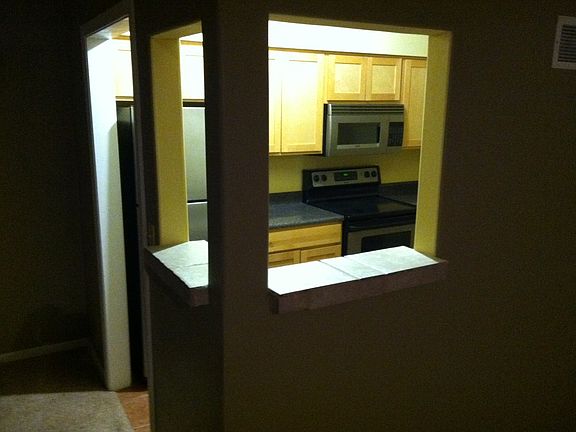 3rd image of 1806 E 97th St