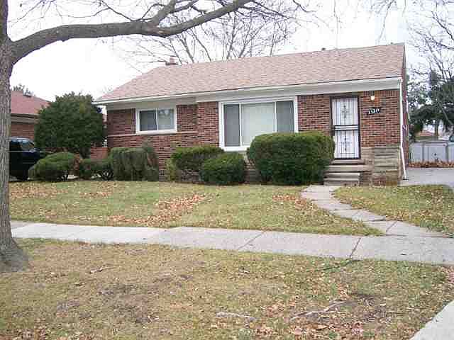 1st image of 23210 Gardner St