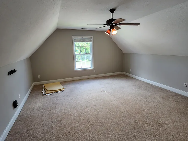 7629 Prince Dr — Photo 24