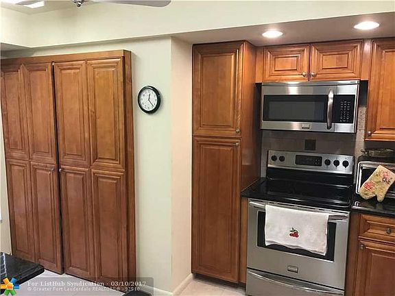 3rd image of 14671 Bonaire Blvd APT 402