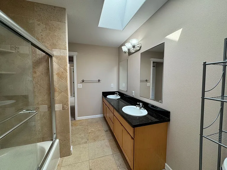 4467 Castlerock Dr — Photo 48