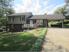 1st image of 211 Armstrong Dr
