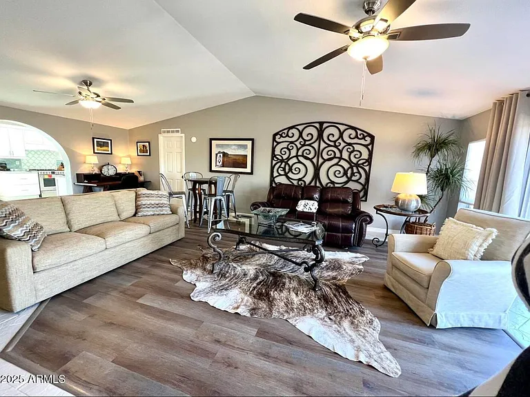 5824 E Montgomery Rd — Photo 11
