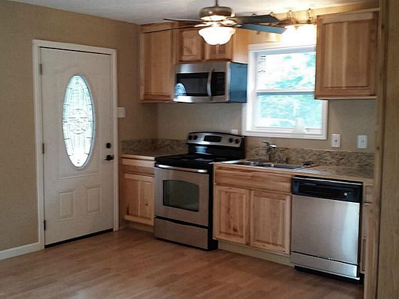 4th image of 14897 Burnett Ln