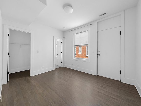 4th image of 3401 N Hamilton Ave #2W