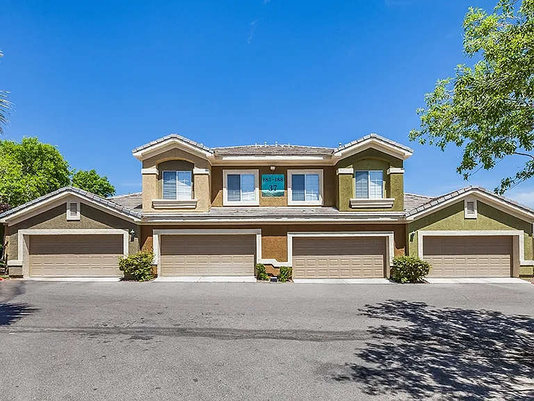 Red Rock Villas — Photo 12