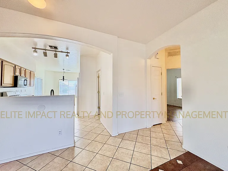 1037 S Speckled Stone Way — Photo 4