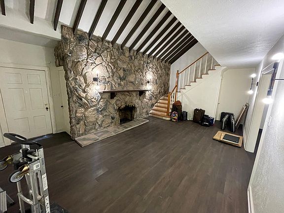 2nd image of 1711 Woodrow Ave #B