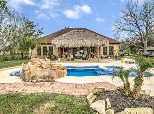 1129 County Road 147, Alvin, TX 77511