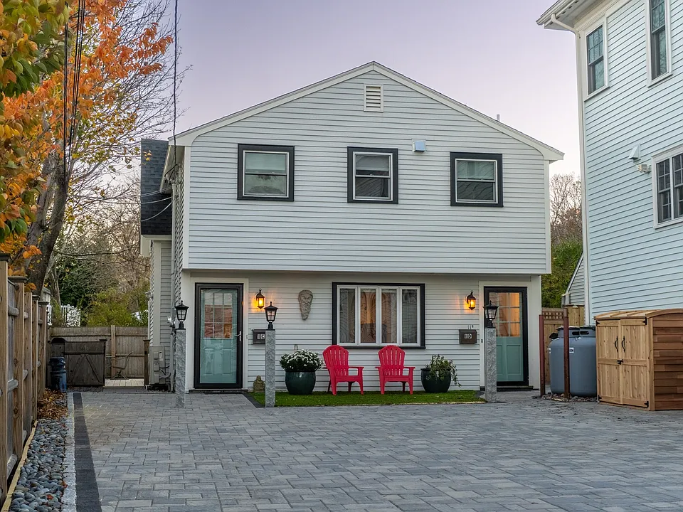 11 Broadway Ave #C