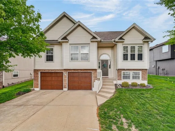 19712 E 6th St N, Independence, MO 64056