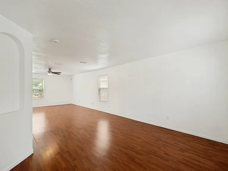 5822 Piedmont Gln — Photo 1