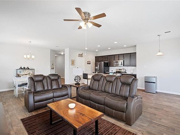 4th image of 6410 Kildare Dr