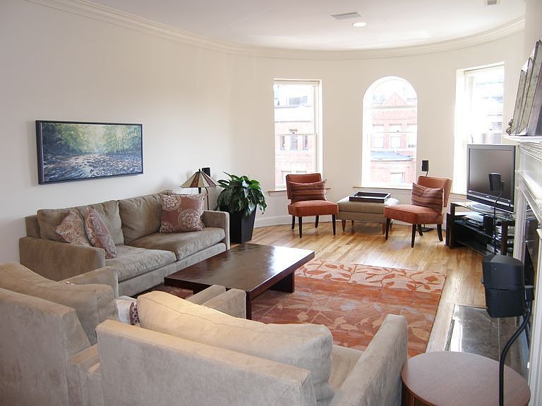 1st image of 11 Durham St APT 4