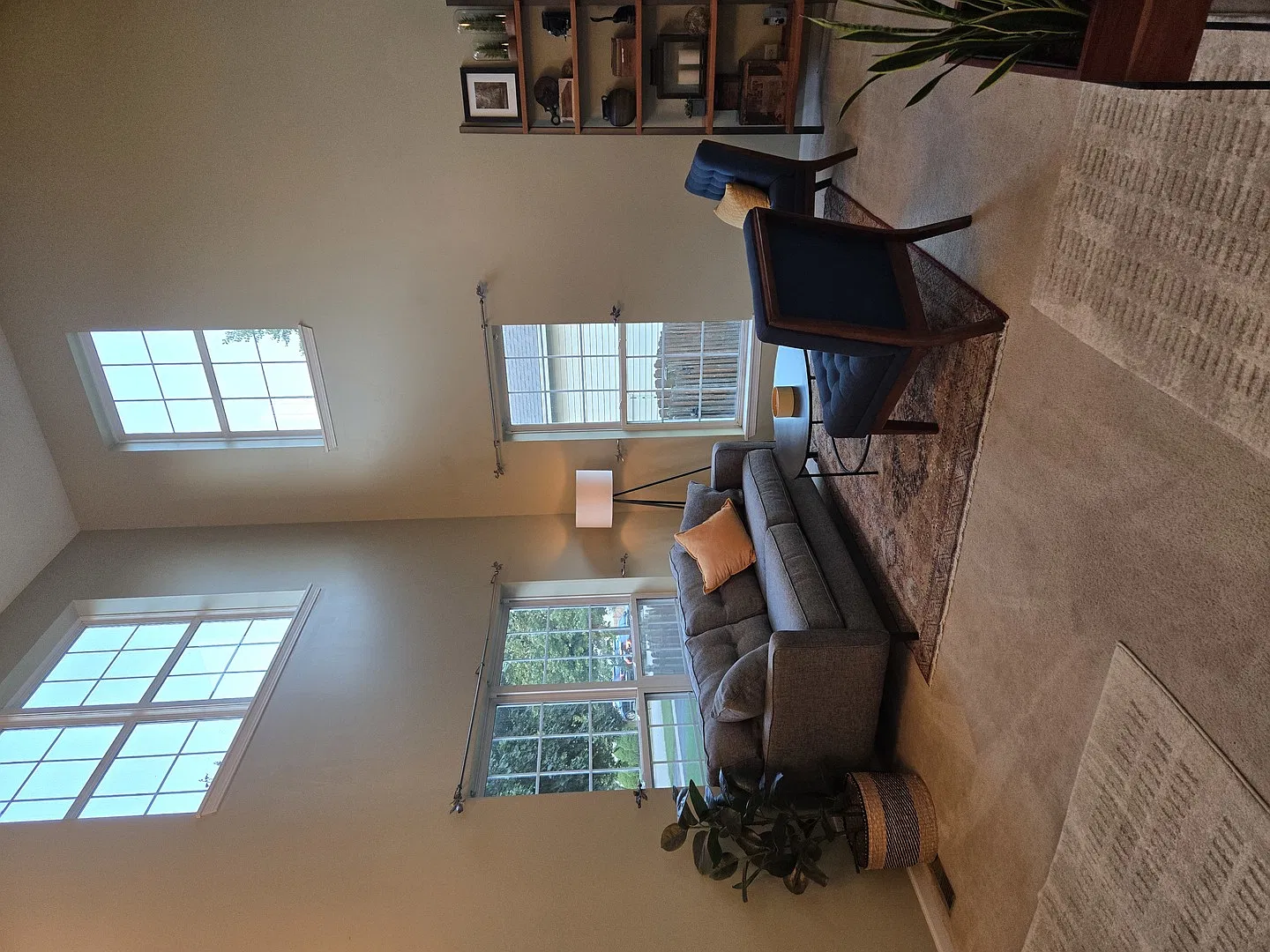 3 bed, 2.5 bath, 1780 sqft, $2,600 — Photo 2