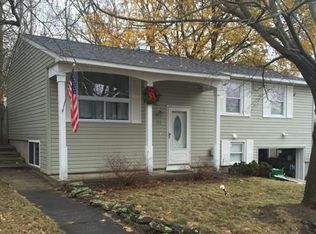11 Mount Pleasant St, Lowell, MA 01850