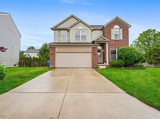 37140 Bolton Dr, North Ridgeville, OH 44039