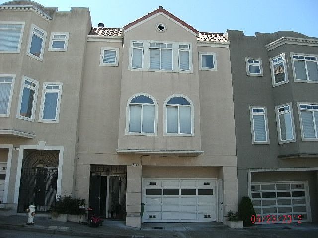 1st image of 473 Gaven St