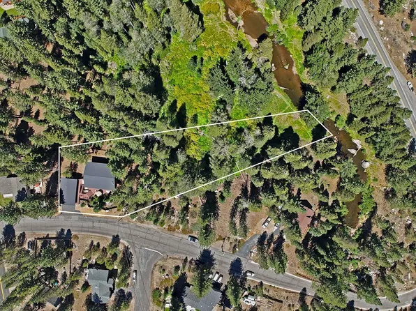 1003 Portal Dr, South Lake Tahoe, CA 96150