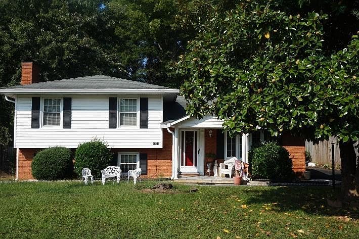 1st image of 4524 Girard Dr