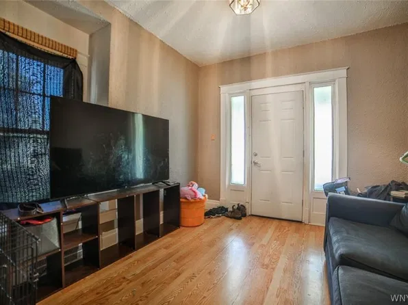 1805 Ferry Ave, Niagara Falls, NY