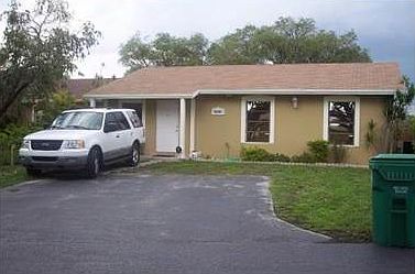 1st image of 4245 SW 137th Ct #4245