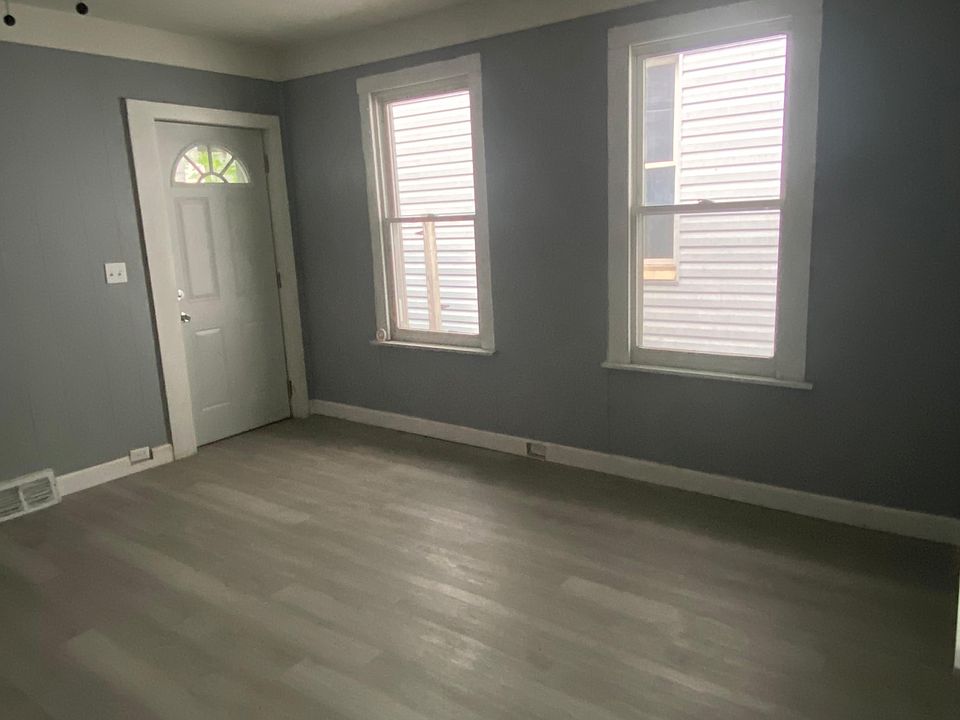 1st image of 10703 Lee Ave APT 7