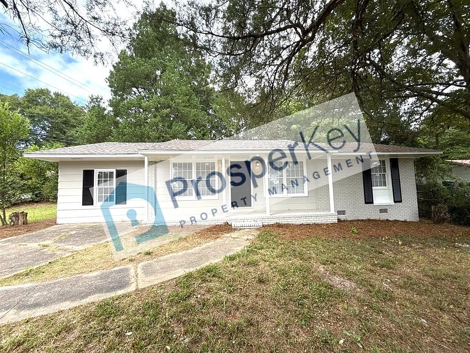 5805 Blueridge Dr