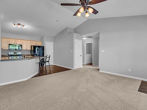 4th image of 3844 Gray Pond Ct