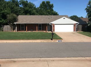 208 N Grand Fork Dr, Edmond, OK 73003